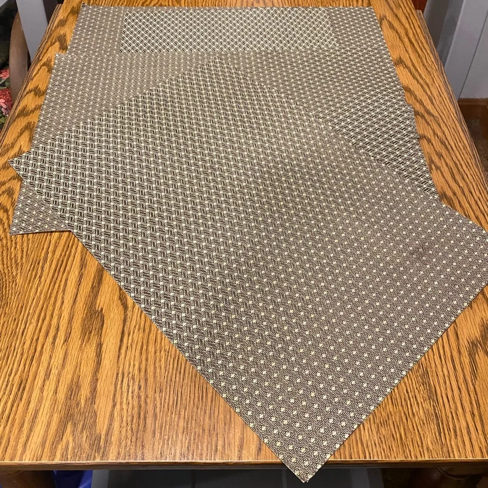 Placemats & more.Excellent Condition.